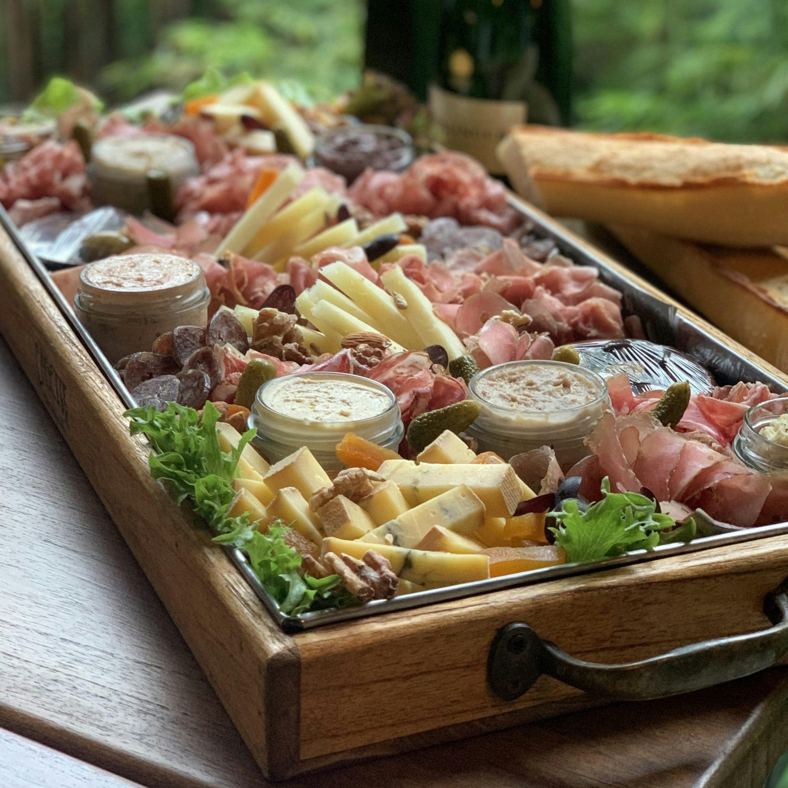 Party platter - cold cuts & cheese
